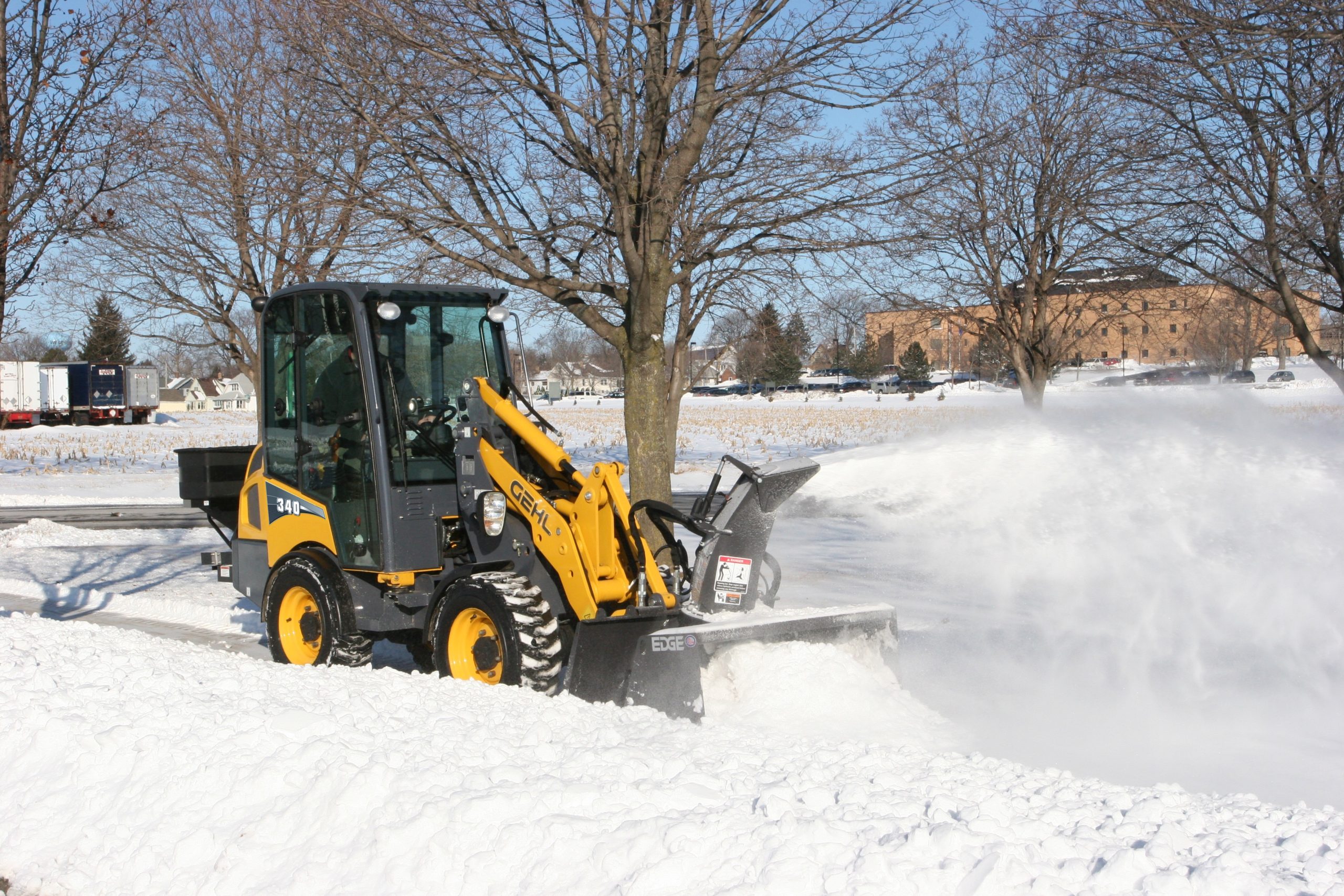 gehl_340_snowblower GEHL by MAX EQUIPMENT SL